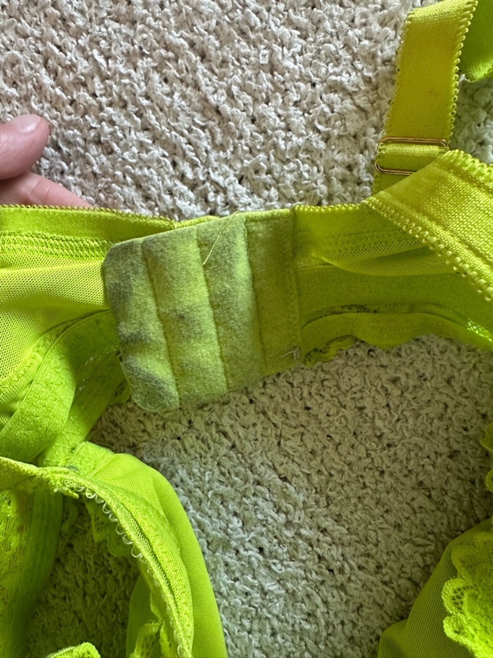Fenty Neon Green Set - Picture 3 of 4